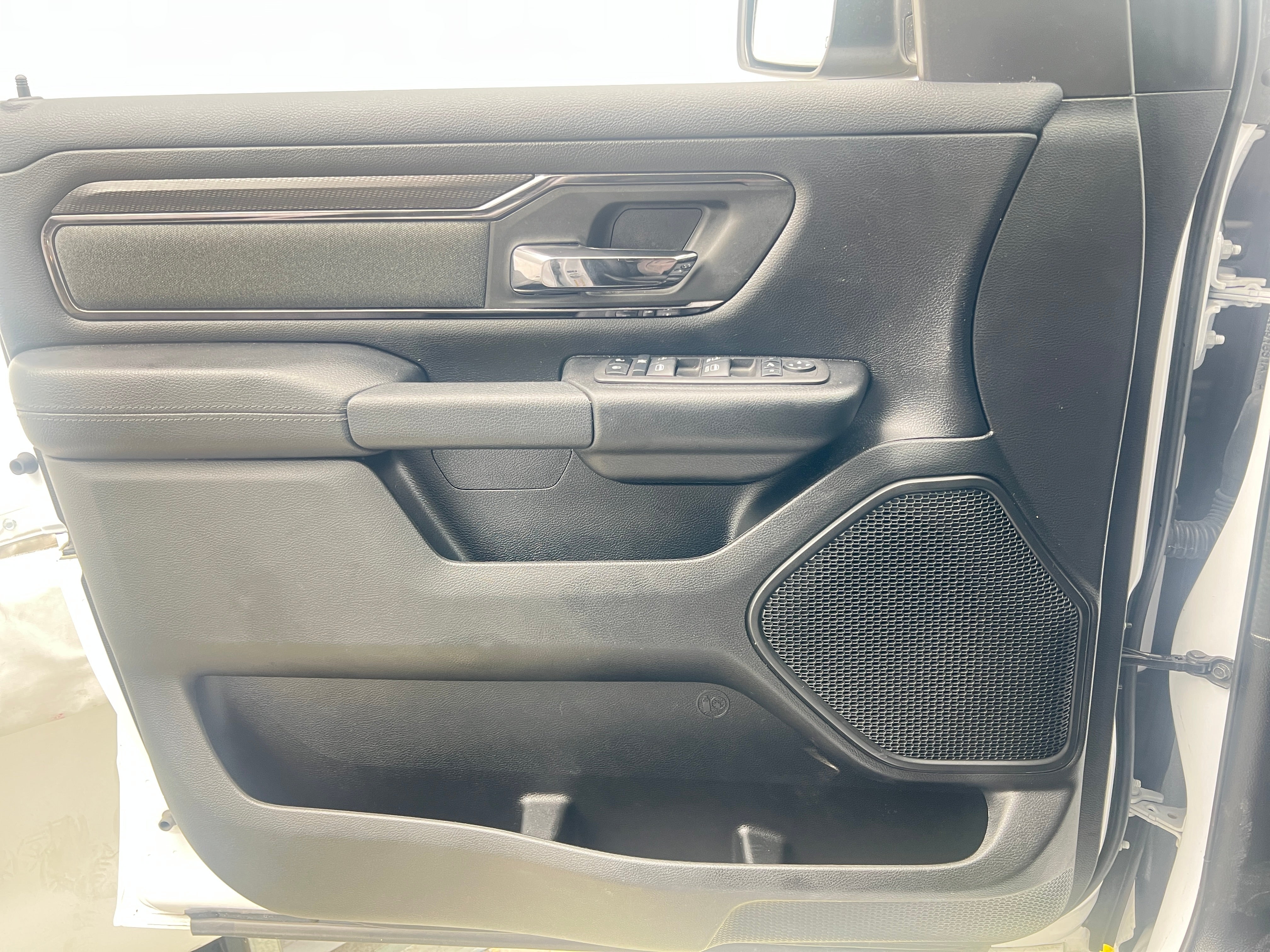 ram ram 1500 pickup 2023 1C6RRFFG2PN561227 image ram ram 1500 pickup 2023 1C6RRFFG2PN561227 image